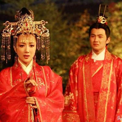 (曹操建安诗人)探究建安十二年曹操创作的诗词作品及其历史背景与文化意义