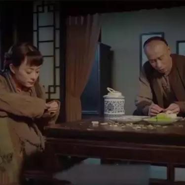 揭开暴走梦幻老爹的秘密：一个超现实的背景故事与奇幻冒险之旅